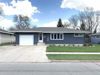 1535 1st St SW , Minot,  58701