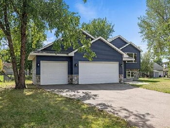 117 Mill Rd , Waconia,  55387