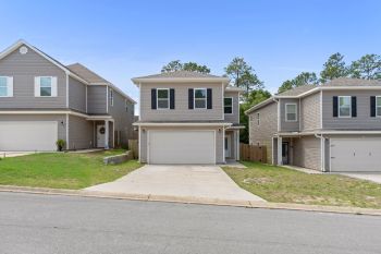 181 Johnson Court , Crestview,  32536