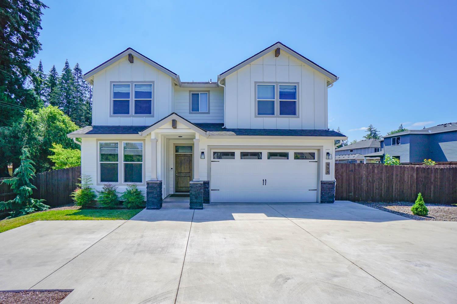 935 SE 36th St