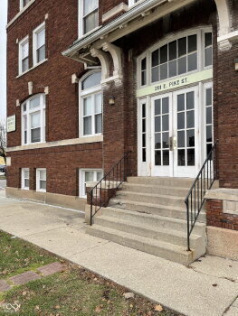 201 East Pike Street Unit #201, Crawfordsville,  47933