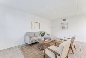 447 NE 125th St #16, North Miami,  33161